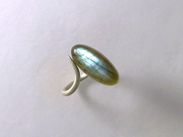 12498-Ring-145€-Gr60-Labradorit-Silber