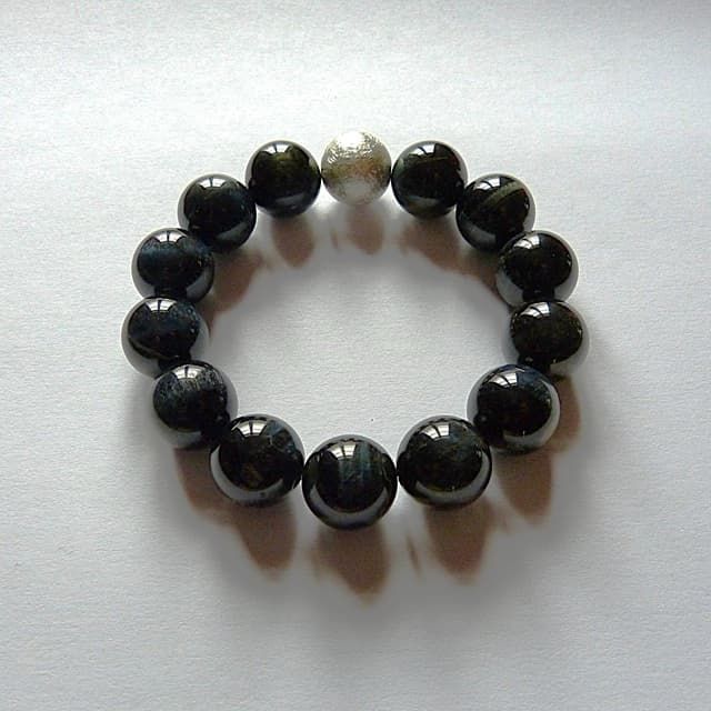 12188-Armband-96€-20cm-Falkenauge-Silber