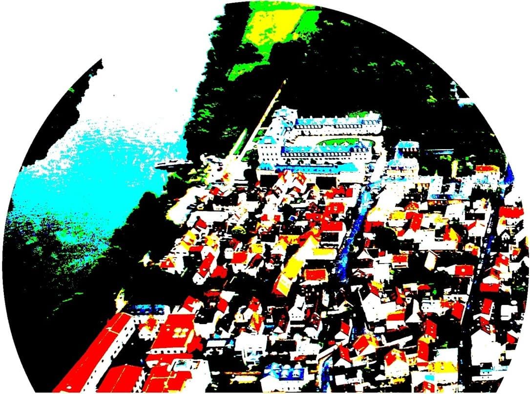 Made in Rumpenheim, Foto by Fritz Geller-Grimm (Own work) CC BY-SA 3.0 via Wikimedia Commons