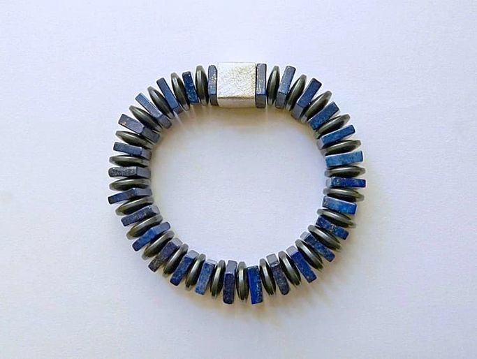 12603-Armband-110€-19,7cm-Lapislazuli-Hämatin-12mm Silberwürfel