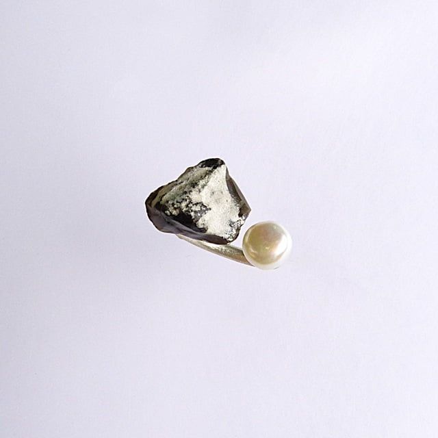 12366-Ring-147€-Gr54-Feuerstein-Süßwasserzuchtperle- Silber