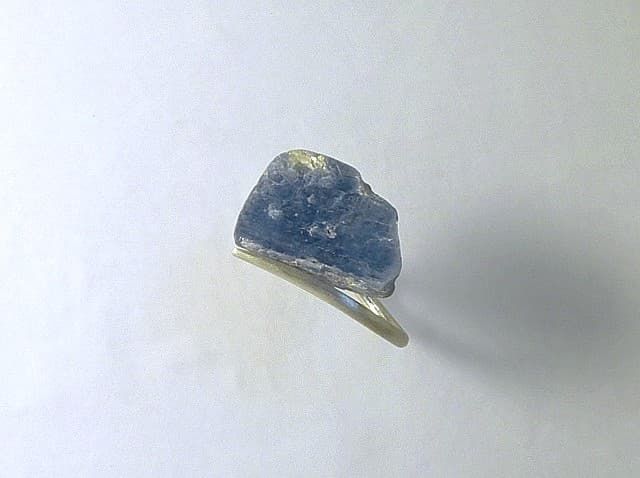 12566-Ring-140€-Gr55-Disthen-Silber
