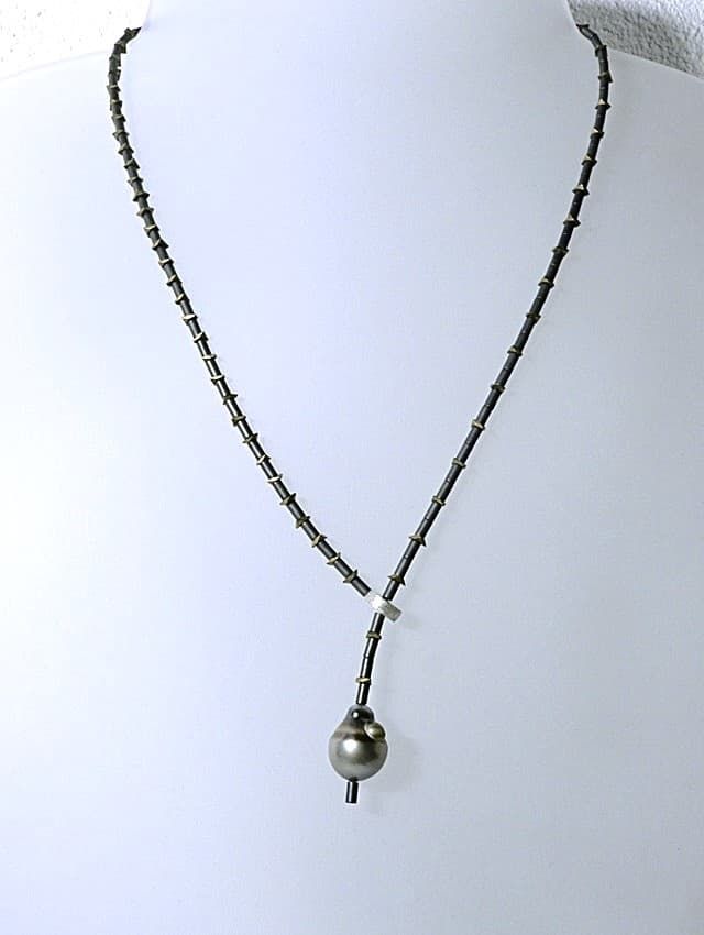 12378-Ypsilonkette-275€-44cm-Tahitiperle-Hämatin-Hämatin mit Titan galvanisiert-Silber