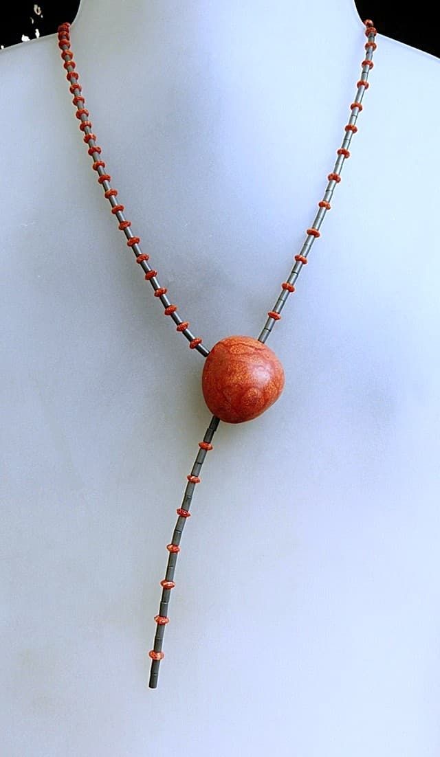 12557-Ypsilonkette-178€-54cm-Schaumkoralle-Hämatin-Silber
