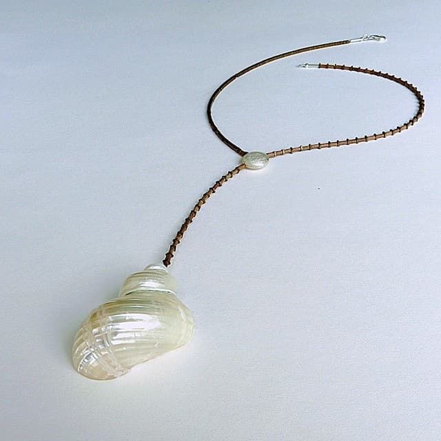 12740-Ypsilonkette-178€-51,5cm-Wasserschnecke-Hämatin mit Titan galvanisiert-Rosenholz-Silber