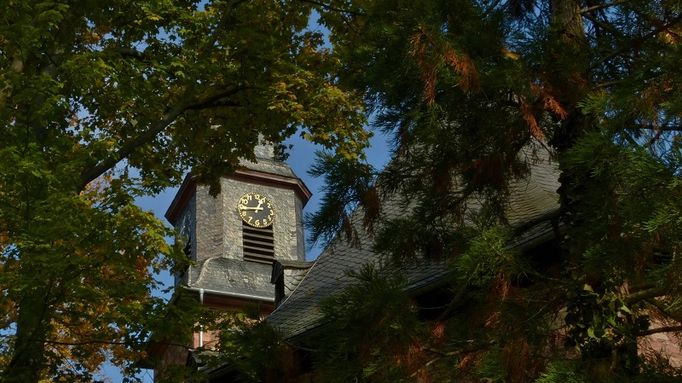 Die Barockkirche wurde nach einem Entwurf von C.P. Diede aus Hanau gebaut und von der Ortsgemeinde finanziert