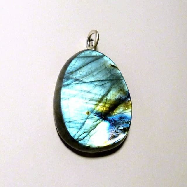 12019-Anhänger-80€-5,2cm hoch-Labradorit-Silber