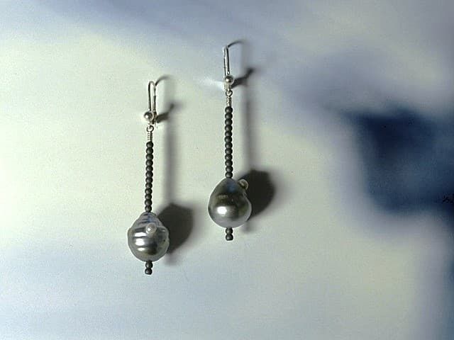 12499-Ohrschmuck-246€-5,5cm-Tahitiperle-Hämatin-Silber