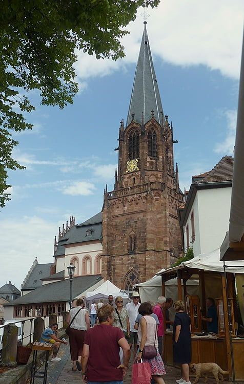 Kunsthandwerkermarkt am Stiftsberg in Aschaffenburg