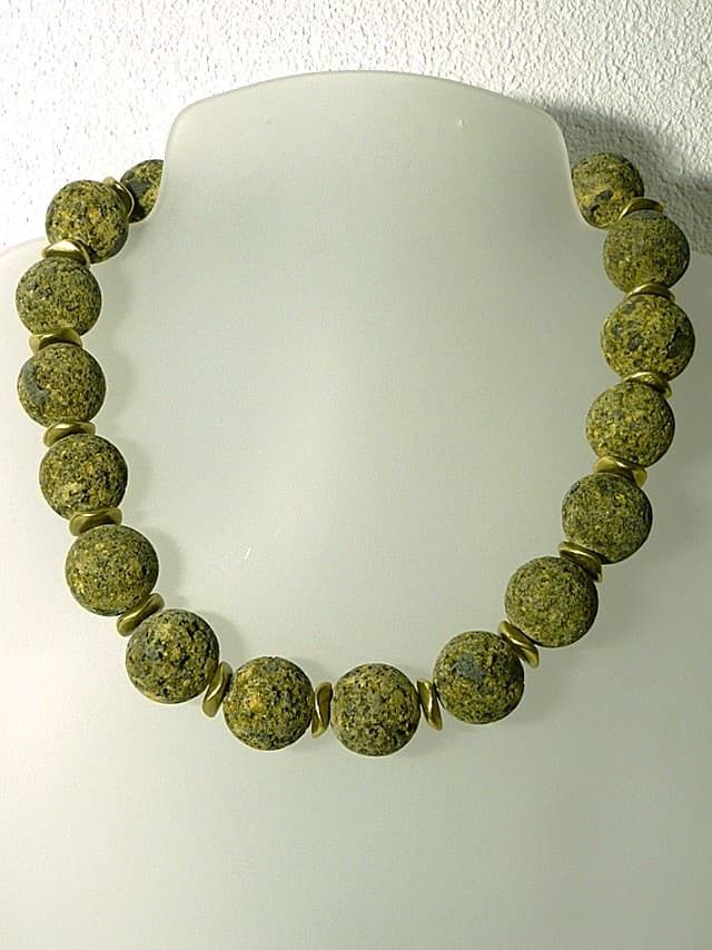 12426-Kette-168€-47,5cm-grüne Lava-Messing-Silber