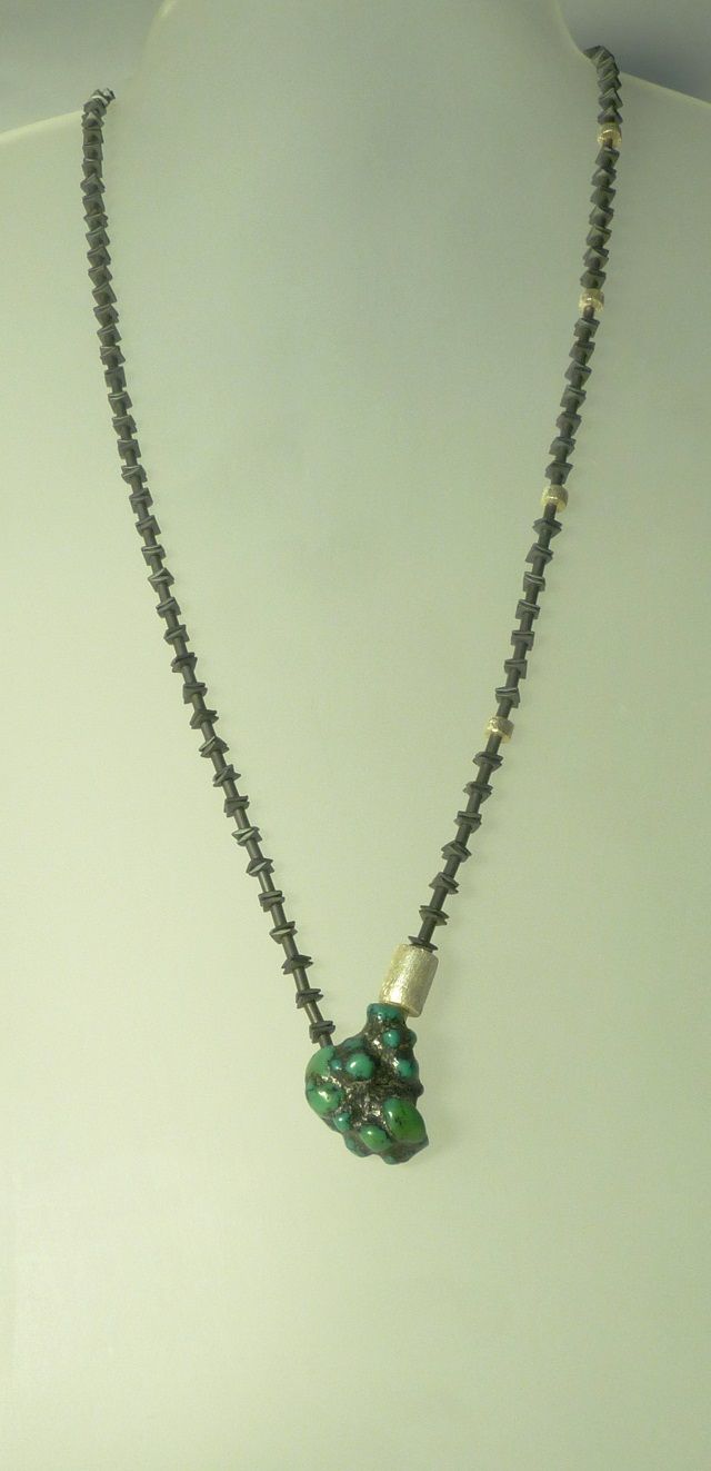 12469-Kette-215€-Halsweite 76cm- Türkis-Hämatin-Silber