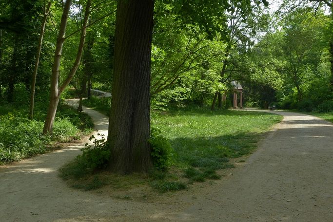 Der wieder hergestellte historische Weg auf den Aussichtshügel