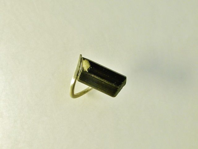 12711-Ring-135€-Gr60-schwarzer Turmalin-Silber
