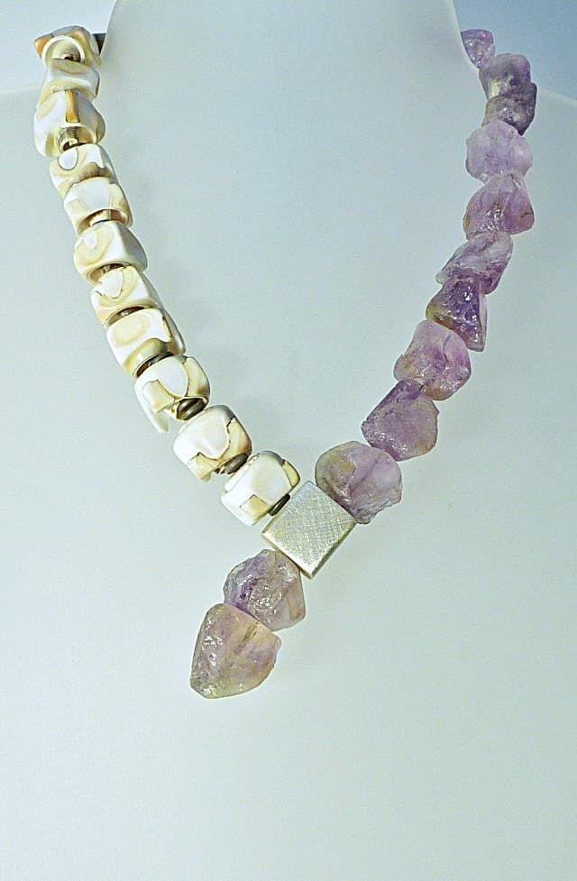 12071-Ypsilonkette-230€-46cm-Muscheln gesägt-Hämatin-Amethyst-Silber