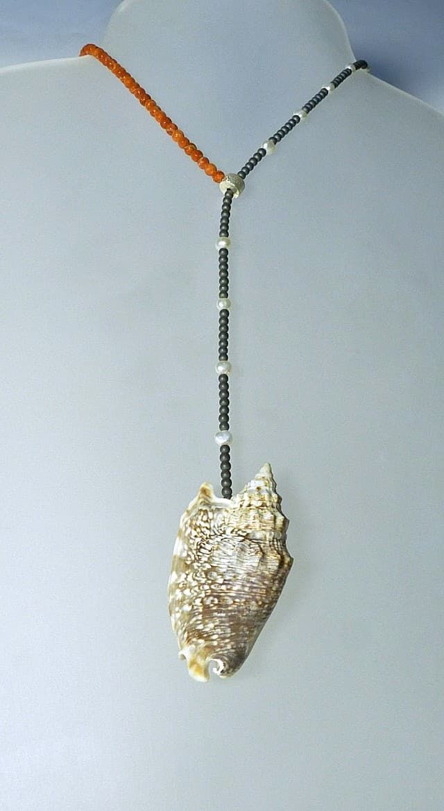 12125-Ypsilonkette-170€-48,5cm Halsweite-Wasserschnecke-Schaumkoralle-Süßwasserzuchtperlen-Hämatin-Silber
