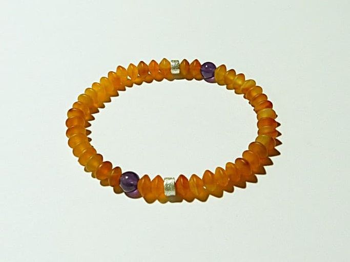 12591-Armband-78€-18cm-Karneol-Amethyst-Silber