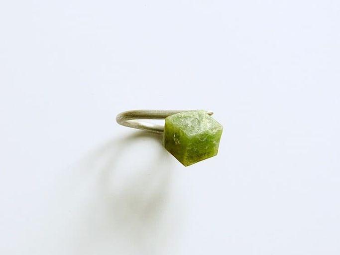 12721-Ring-154€-Gr57-Grossular Granat-Silber