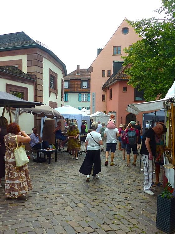Kunsthandwerkermarkt am Stiftsberg in Aschaffenburg