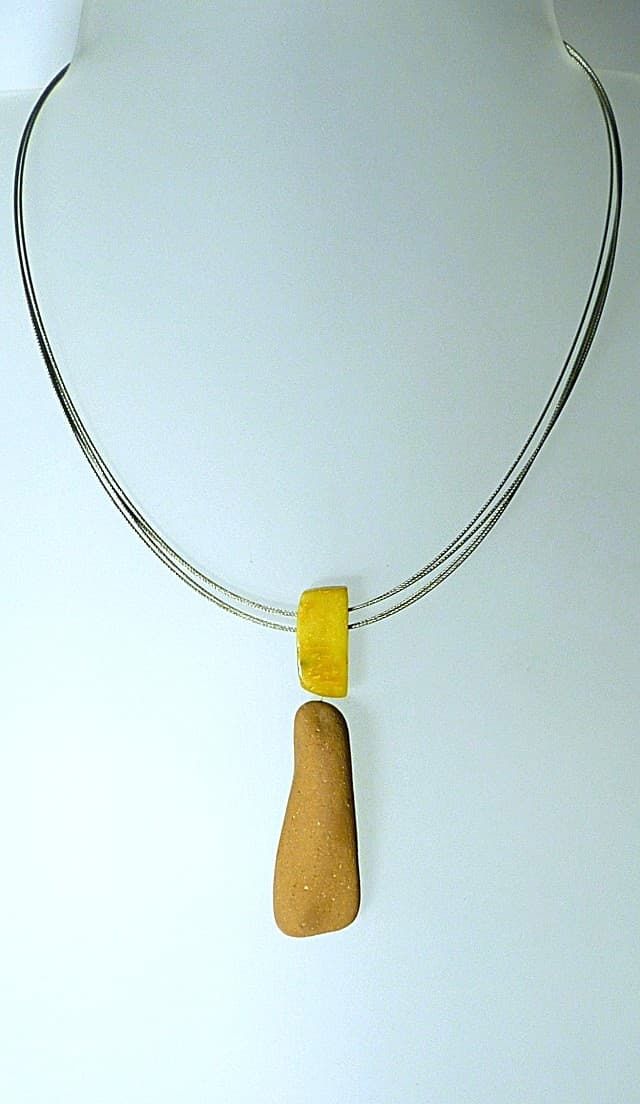 12539-Anhänger-Kette-95€-43cm-Bernstein-Ziegel-Stahlseil-Silber