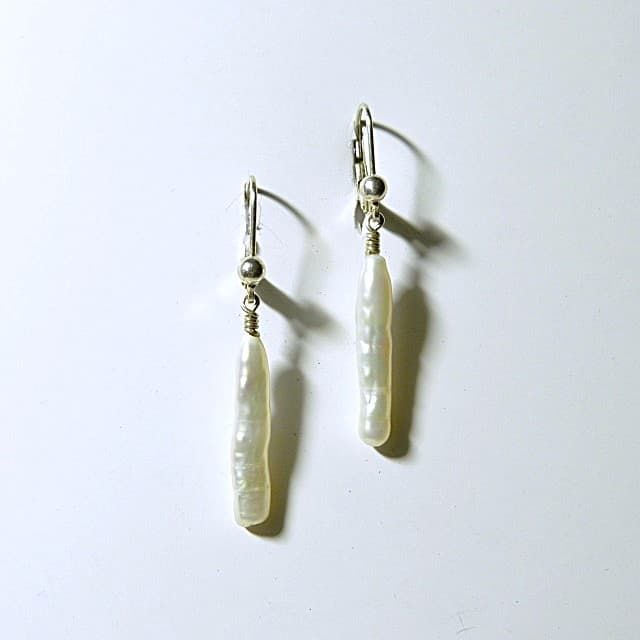 12361-Ohrschmuck-66€-4cm-Süßwasserzuchtperlen-Silber