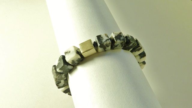 12068-Armband-64€-19cm-Zebrajaspis-Hämatin-Silber