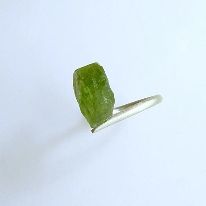 12722-Ring-185€-Gr62-Peridot-Silber