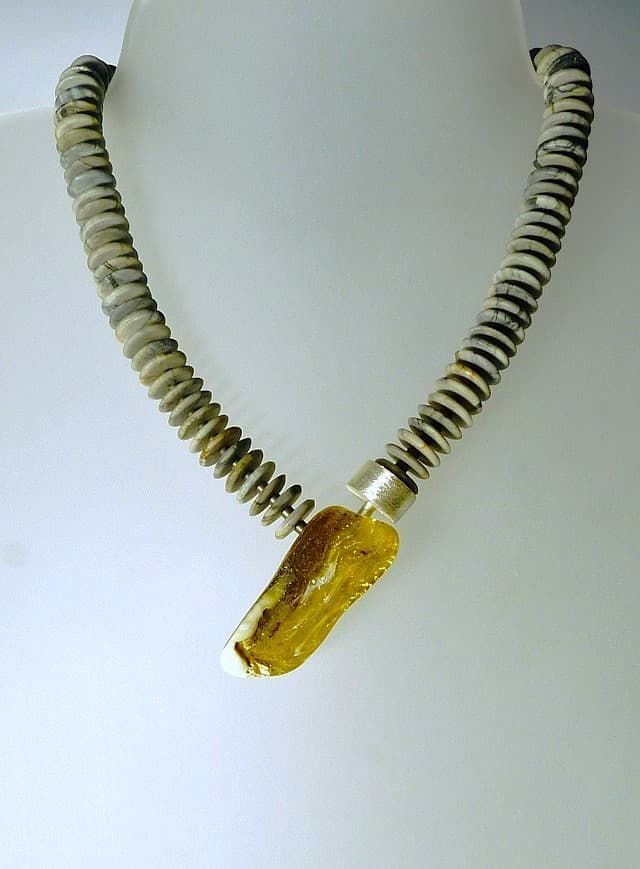 12367-Ypsilonkette-270€-45cm-Naturbernstein-Picassojaspis 14mm-Hämatin-Silber